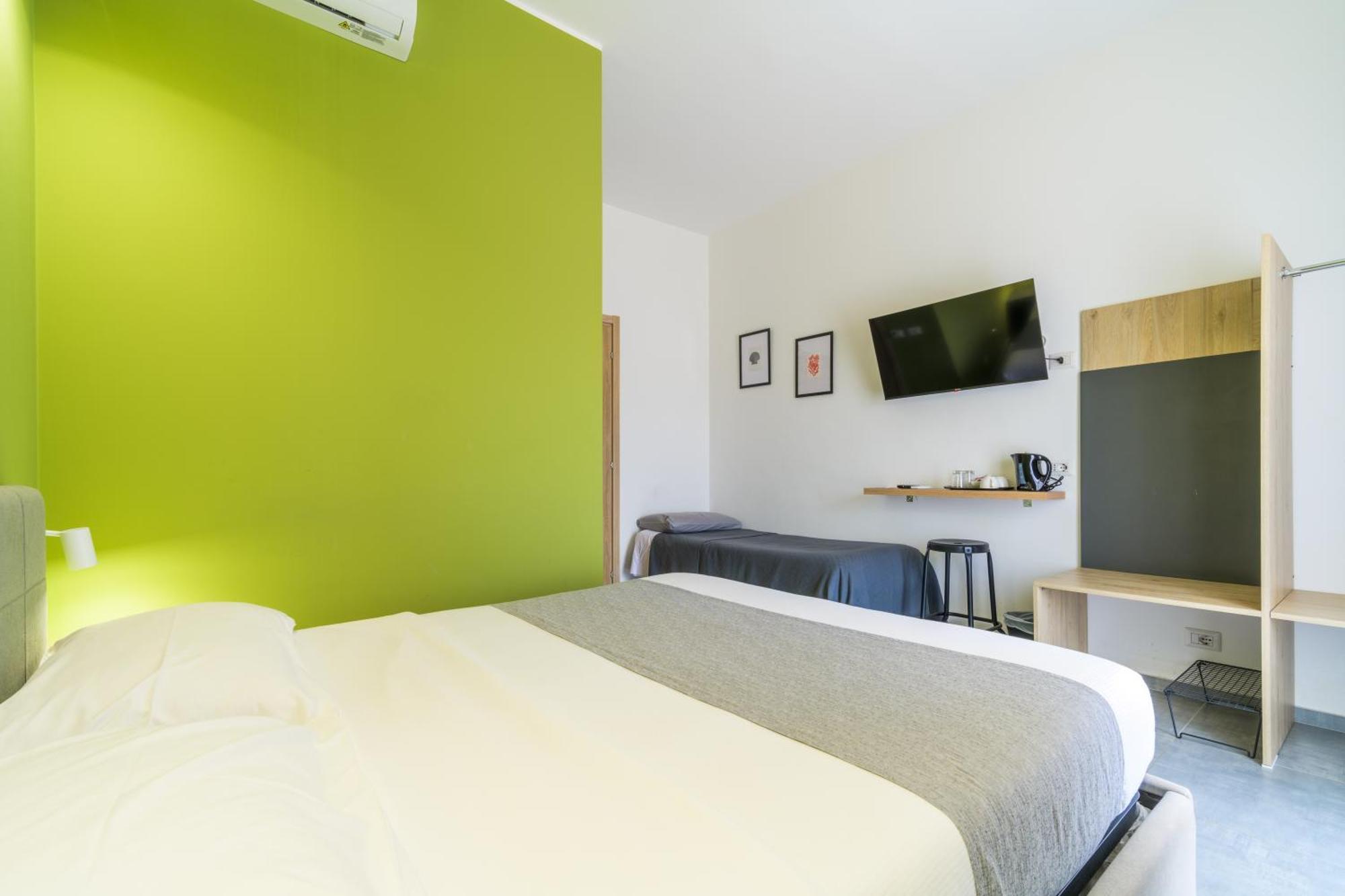 Room 65 Катания Экстерьер фото