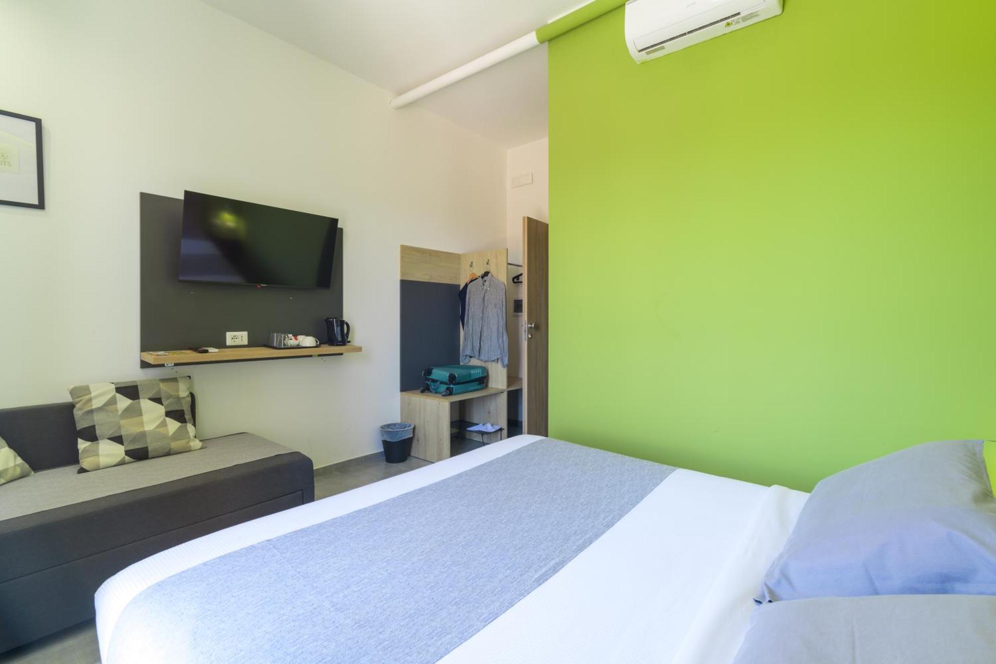 Room 65 Катания Экстерьер фото